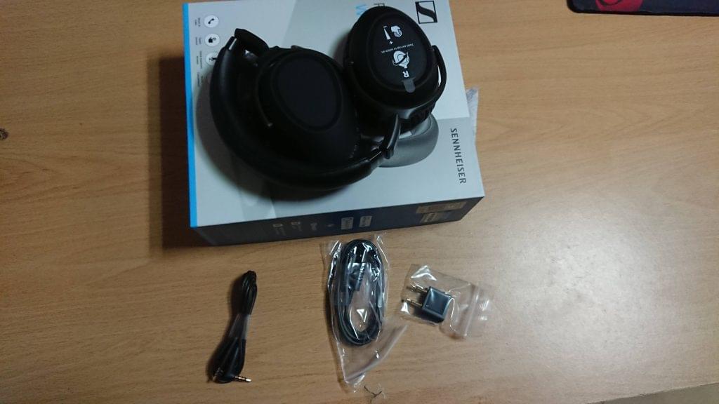 Sennheiser PXC 550 II 內容物